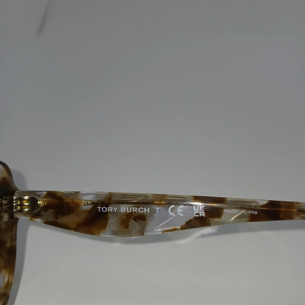 Tory Burch product pair